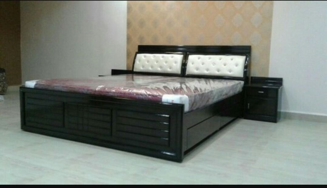 WOODEN BED1